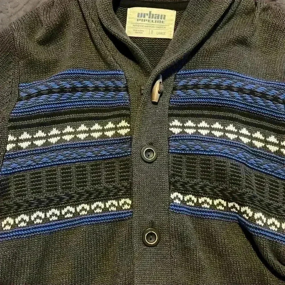 Urban Pipeline Men’s Cardigan Sweater - Picture 3 of 5